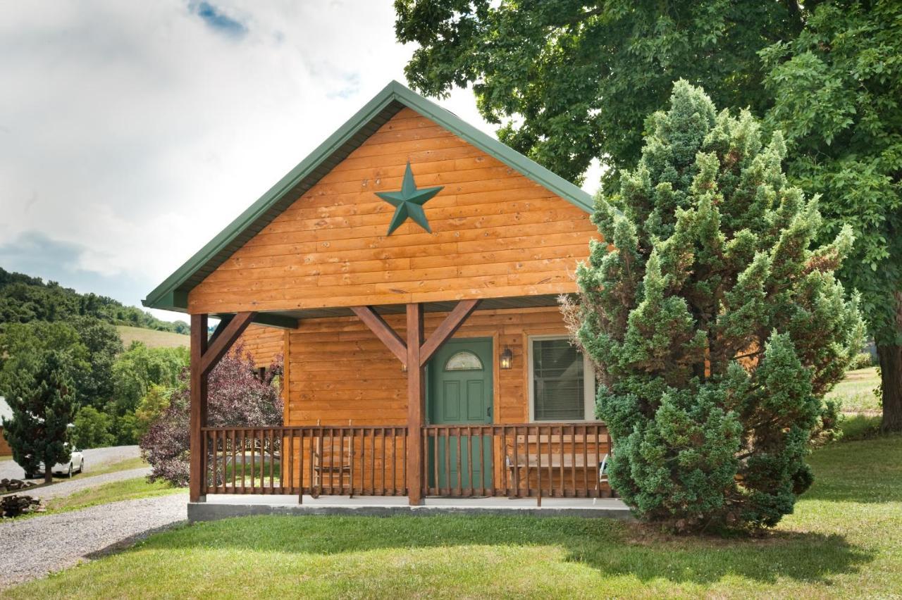 7Cs Lodging Flintstone Exterior photo